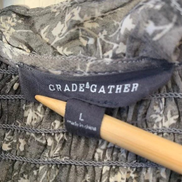 Grade & Gather Cottagecore Floral Sheer Blouse Grey Taupe Ruffle Long Sleeve L - Picture 2 of 10